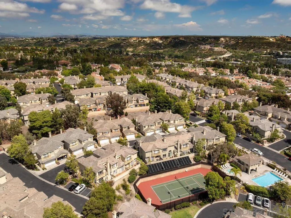 https://cdn.realtyfeed.com/cdn/127/250037614/4cb8197d89e54c0c72673b676a7ecfa1.webp