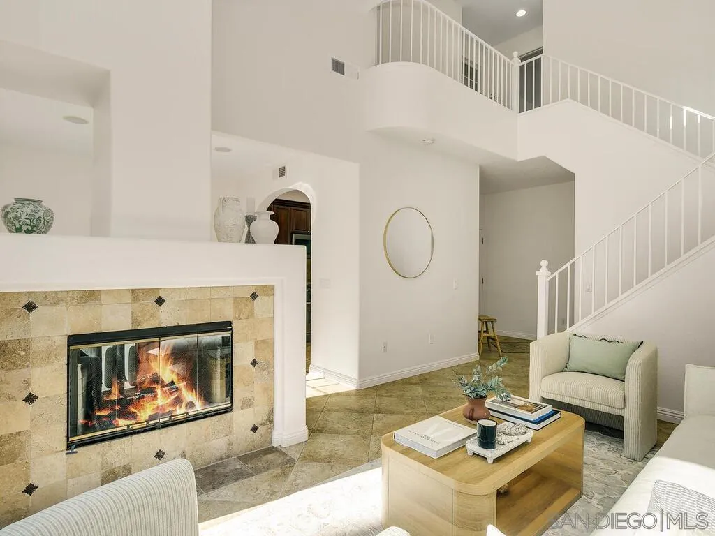 https://cdn.realtyfeed.com/cdn/127/250037614/8403127f4db6928f99e37b92d4a8af16.webp