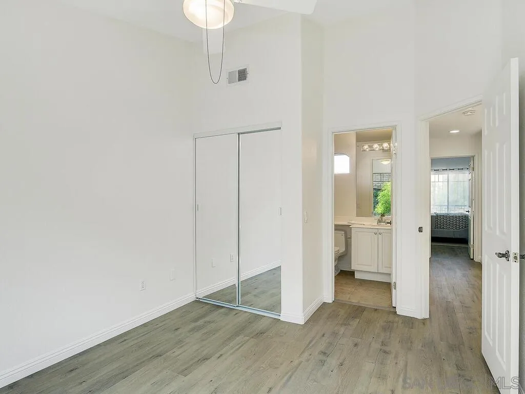 https://cdn.realtyfeed.com/cdn/127/250037614/bece64942b87974ebe00a967fc10902c.webp