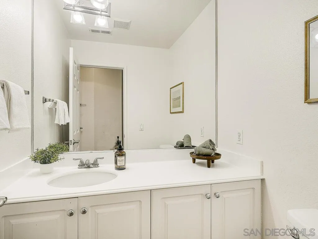https://cdn.realtyfeed.com/cdn/127/250037614/fcba680855ca1906274e3275a1cc834c.webp