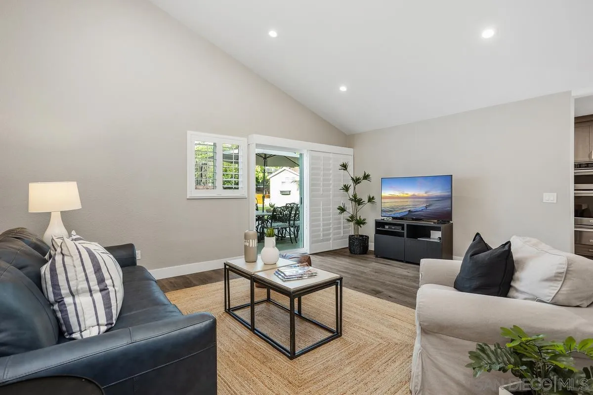 https://cdn.realtyfeed.com/cdn/127/250037616/b8cb47a4f04be30e11cd7f8eefce8734.webp
