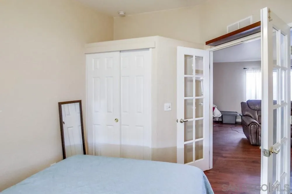 https://cdn.realtyfeed.com/cdn/127/250037617/44e8d231b54d5ee78bd0c63df2158508.webp