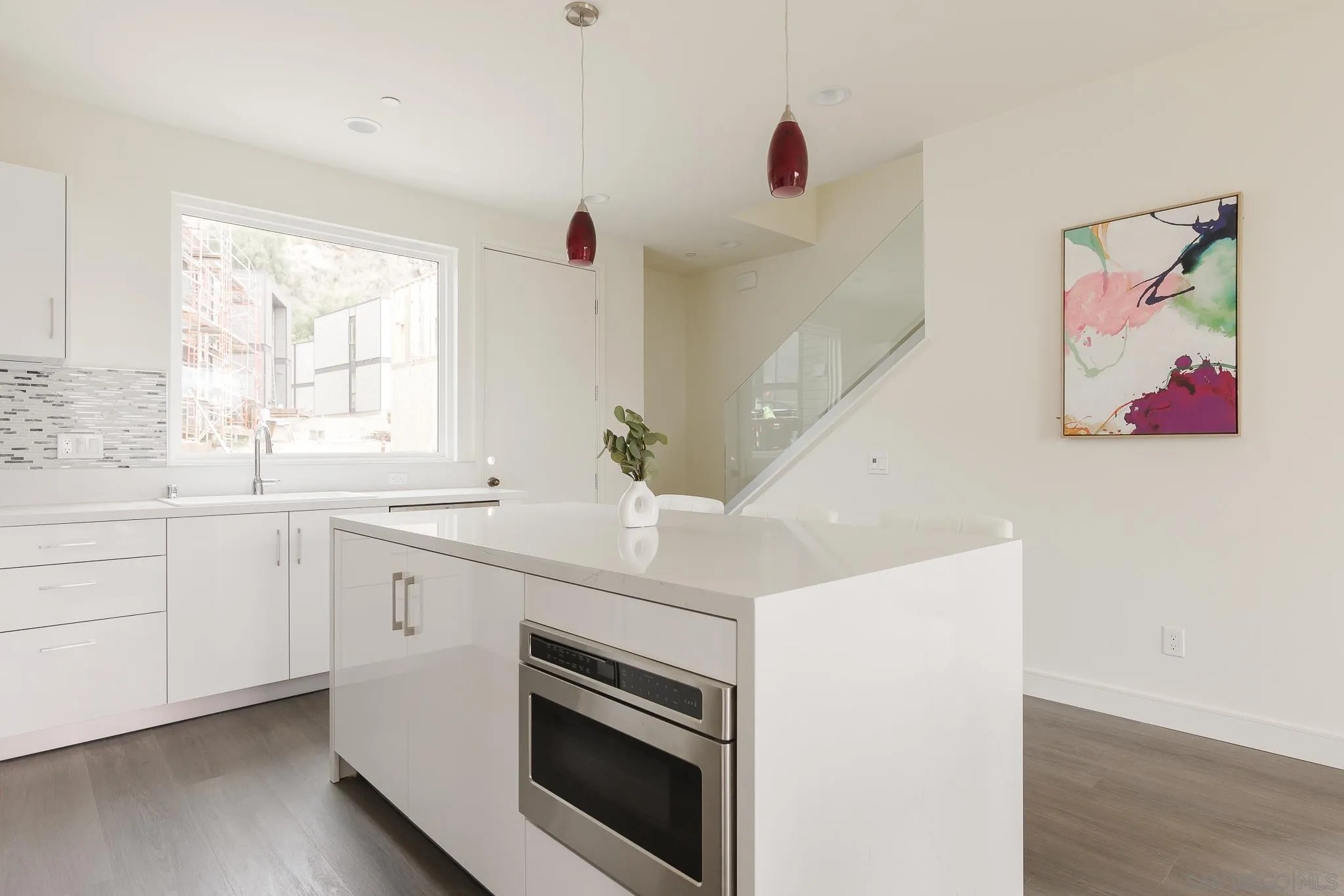 https://cdn.realtyfeed.com/cdn/127/250037618/92d4e1cfe8f2c59c61ddf8530cd9d5d1.webp