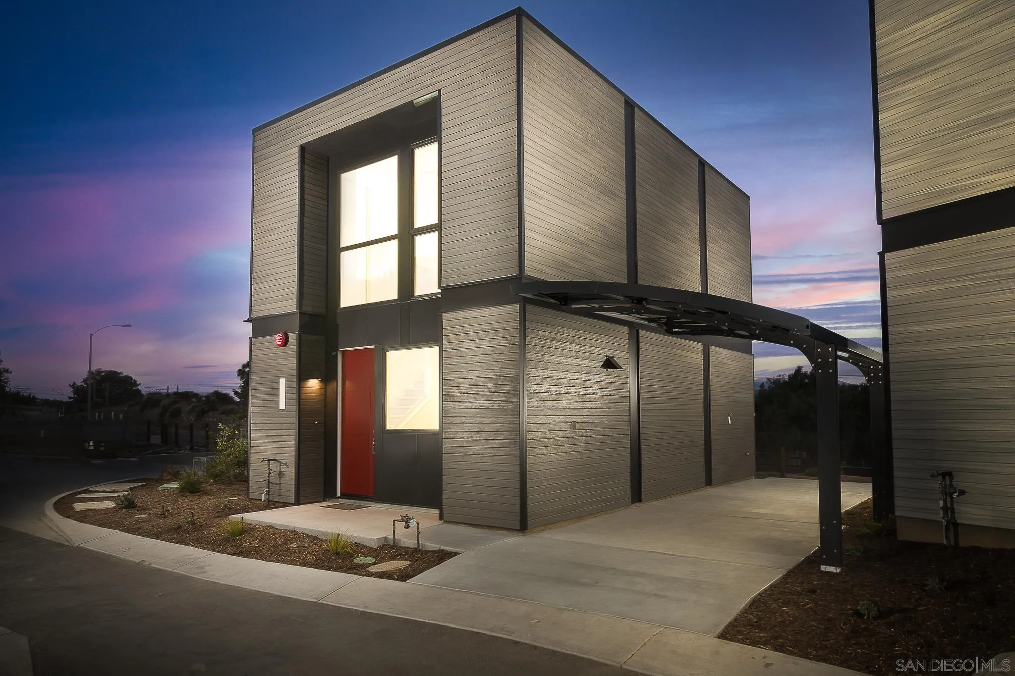 https://cdn.realtyfeed.com/cdn/127/250037618/c1c1613bbf843f843bb5703db07589f5.webp