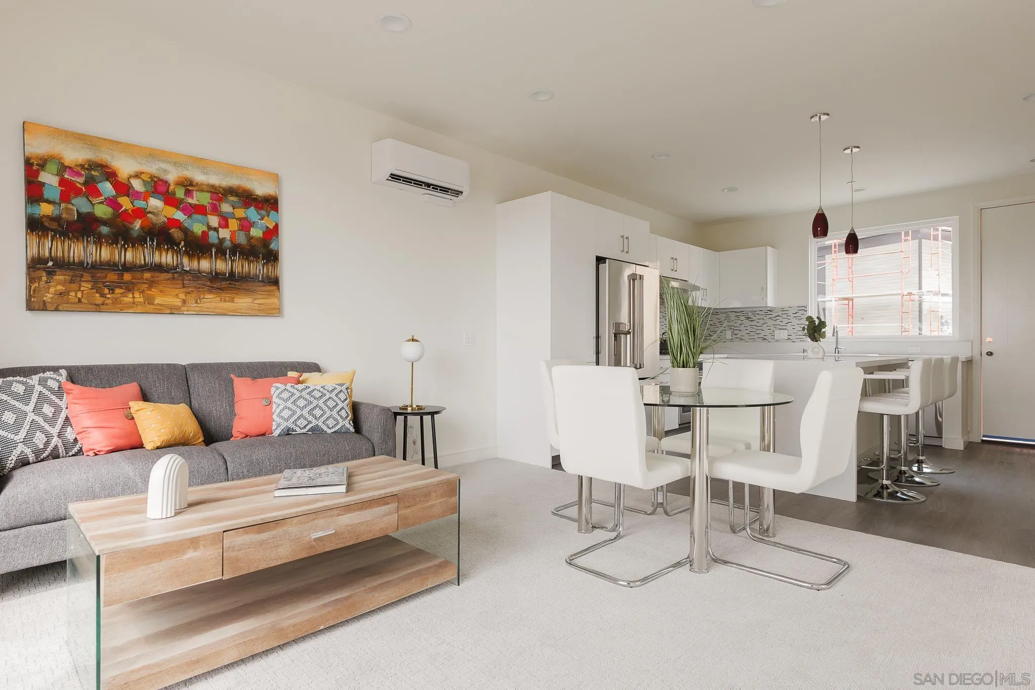 https://cdn.realtyfeed.com/cdn/127/250037618/e27c4ad8e44b540243b7fd1d2d4d943d.webp