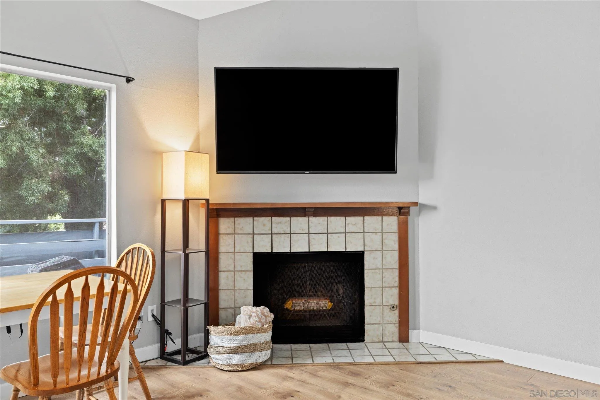 https://cdn.realtyfeed.com/cdn/127/250037619/32d57be7a6bf4c9f22db0ef4062157b5.webp