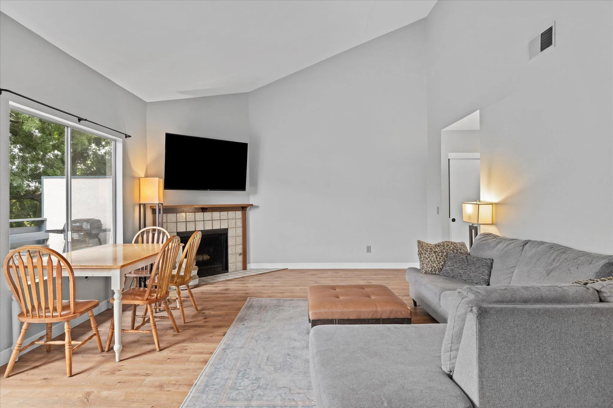 https://cdn.realtyfeed.com/cdn/127/250037619/f203fbc3749825c8b032e896293cc197.webp