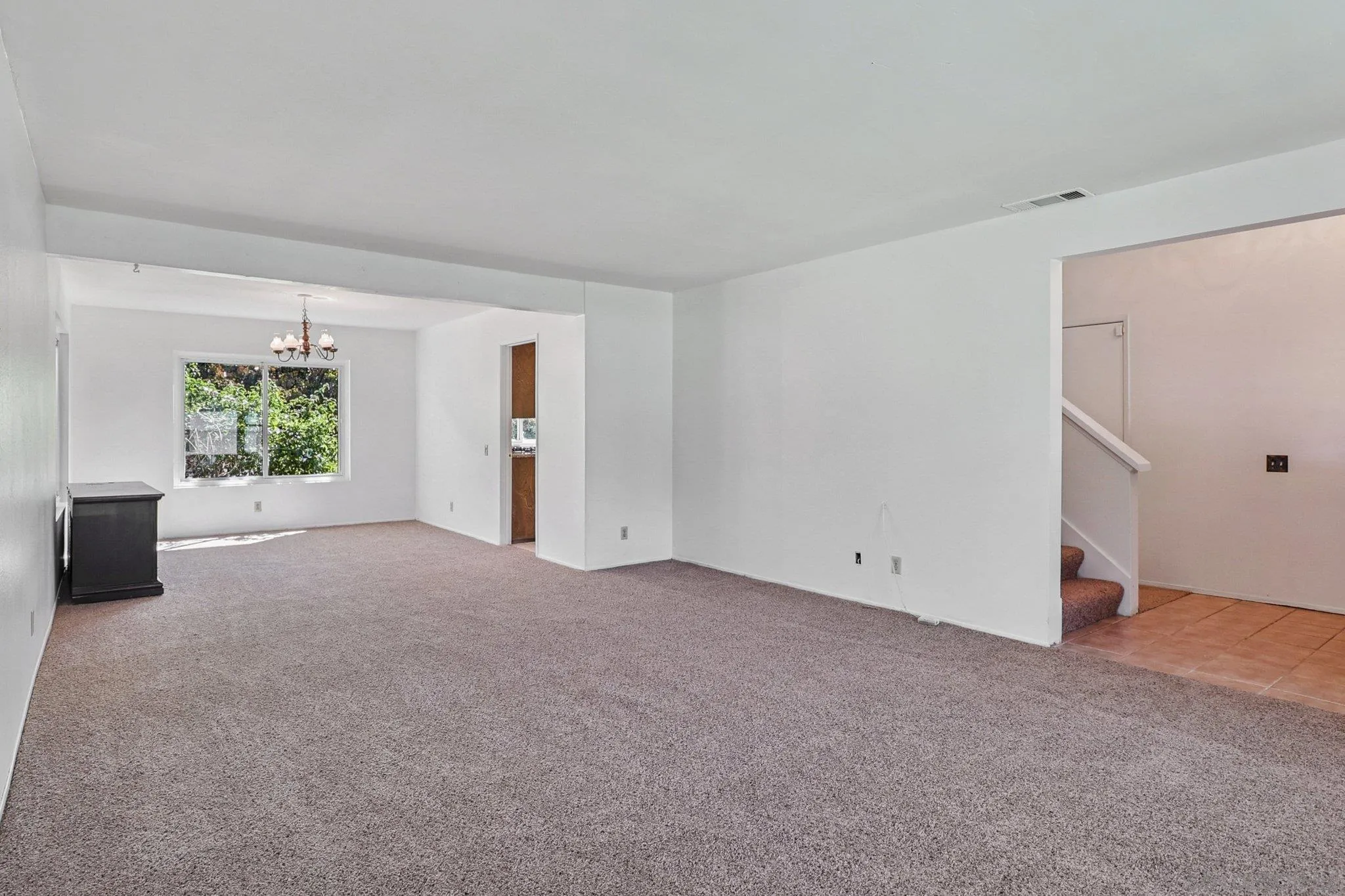 https://cdn.realtyfeed.com/cdn/127/250037623/04e336d2ea781d592c26fa61177b9338.webp