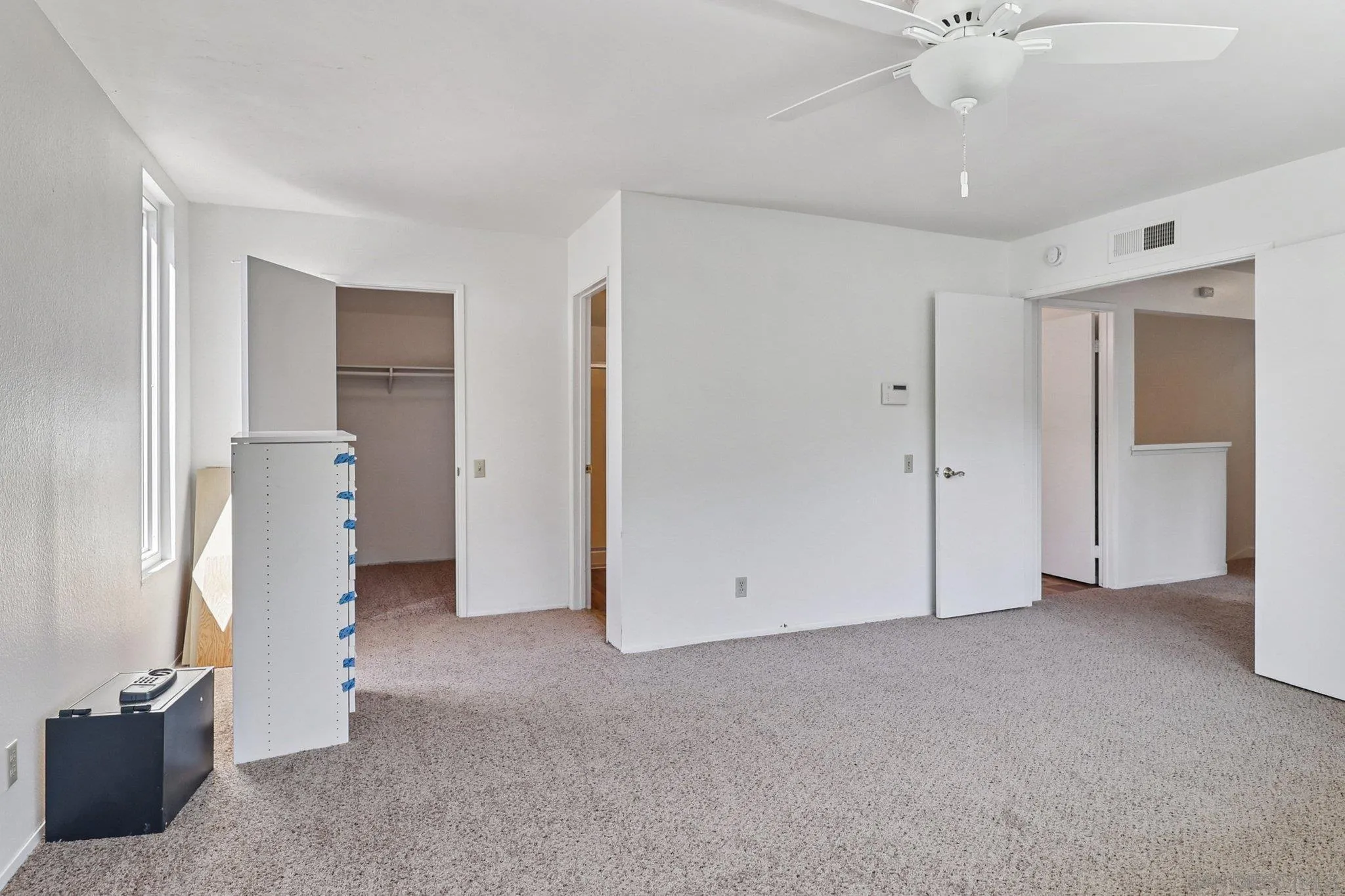 https://cdn.realtyfeed.com/cdn/127/250037623/4ea9fa7369e8708190c5b780b136458f.webp