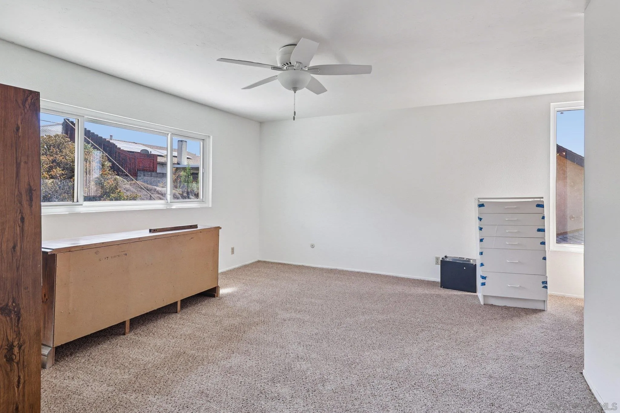 https://cdn.realtyfeed.com/cdn/127/250037623/f49cb4beb063c707e7cab1d0fb061645.webp