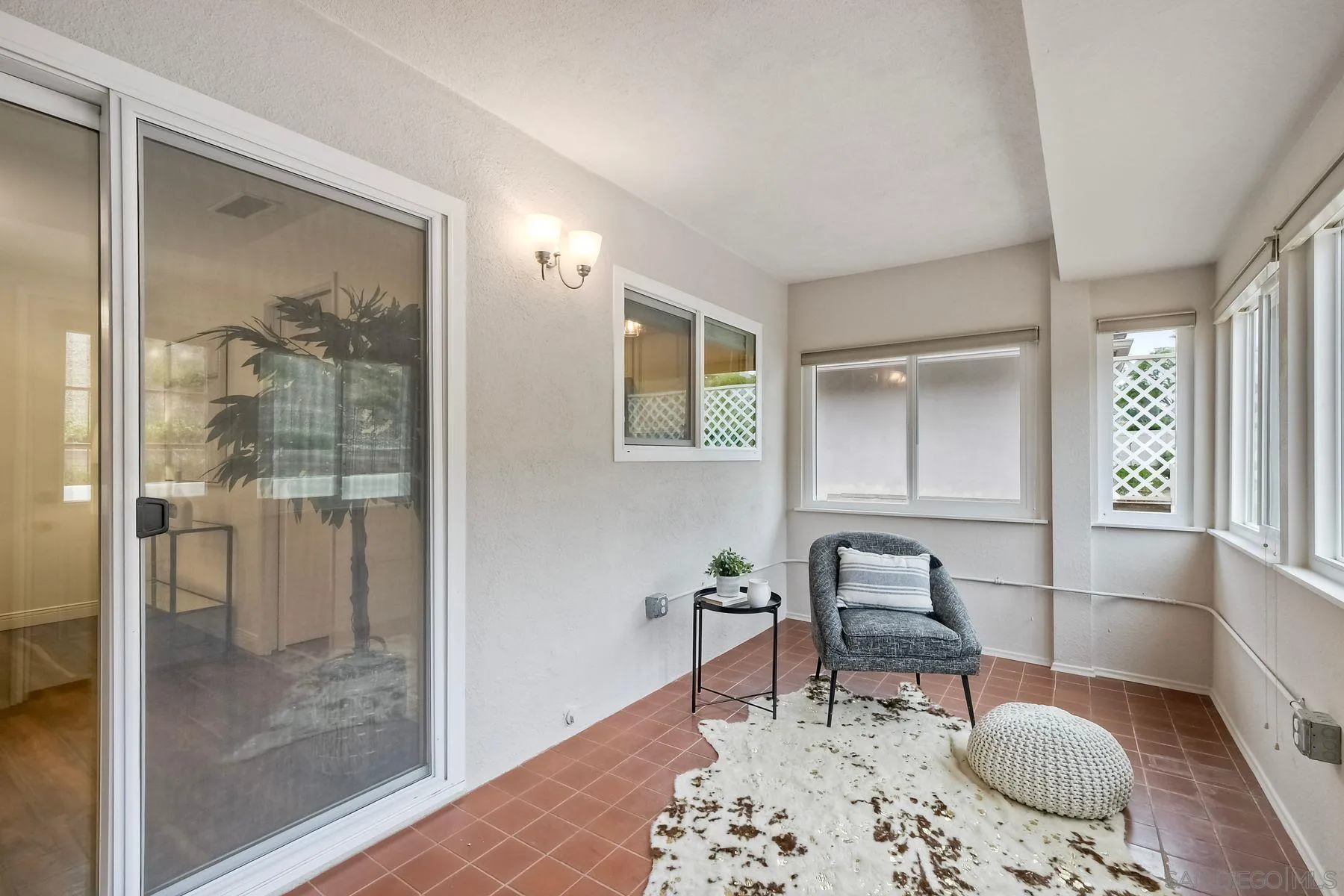 https://cdn.realtyfeed.com/cdn/127/250037624/44a6d46a9c338f73cf4477b7bb1b814f.webp