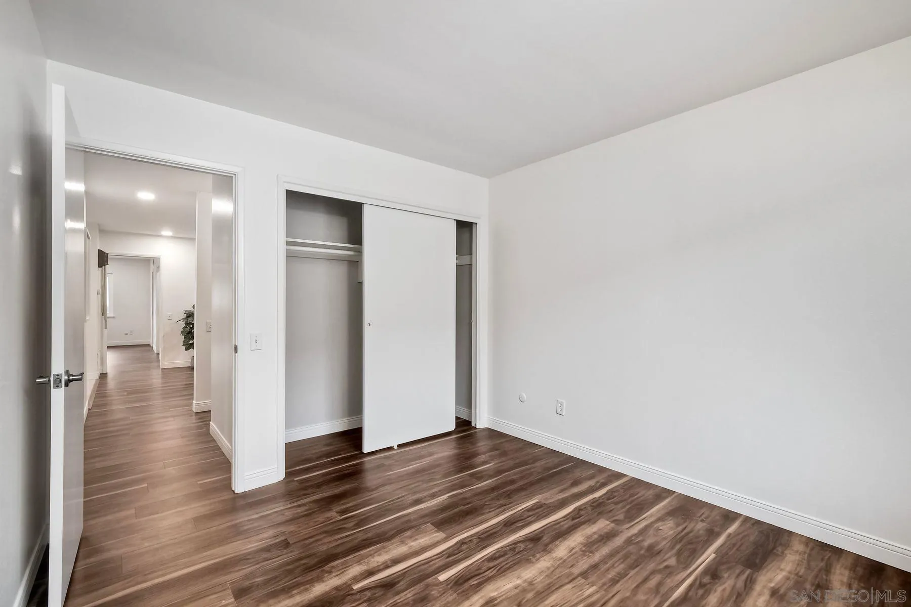 https://cdn.realtyfeed.com/cdn/127/250037624/efe46955e4a47f3ac7fb50954d44ecbd.webp