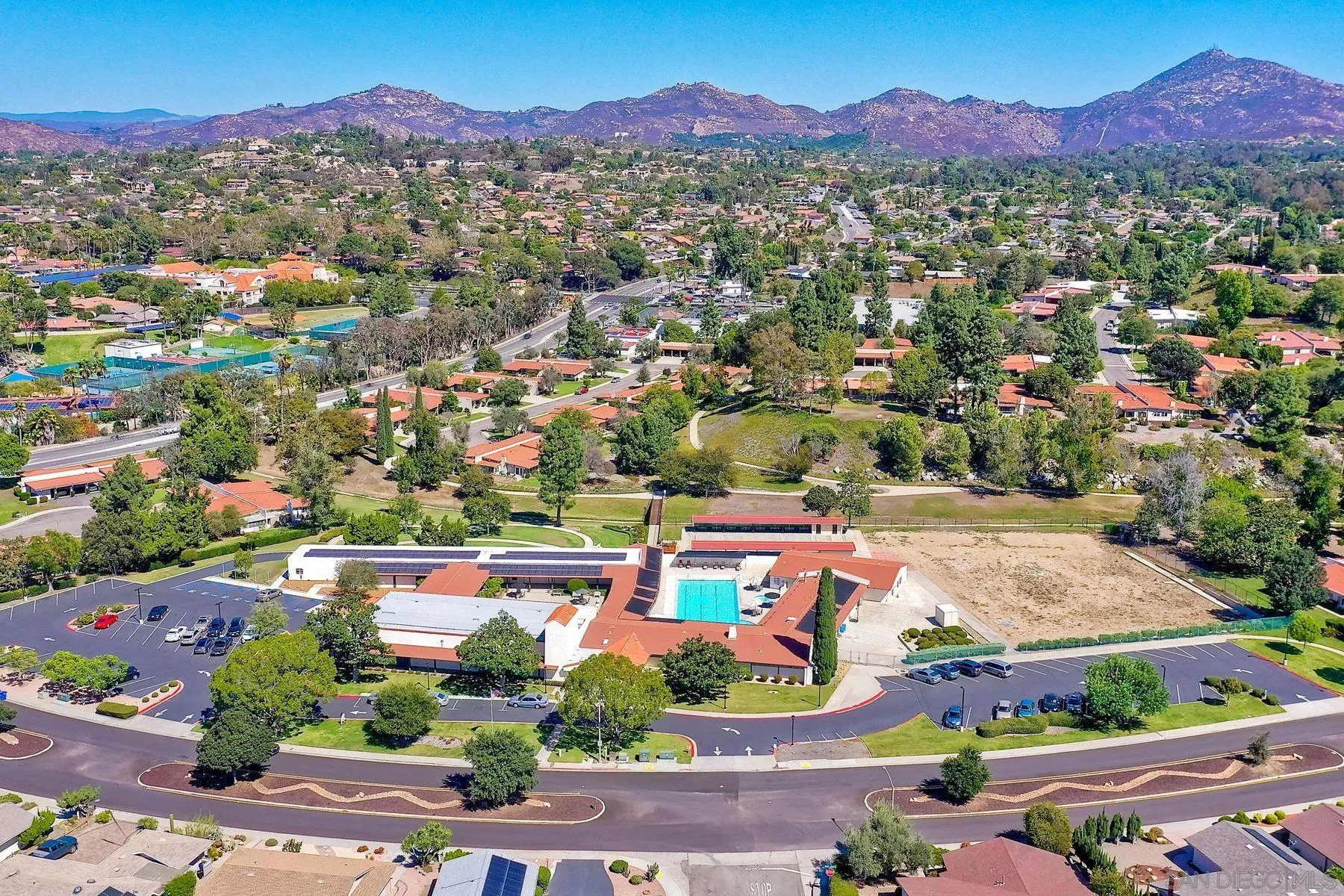 https://cdn.realtyfeed.com/cdn/127/250037624/f5b7be3a54fff5ddd4901ecda7372b1a.webp