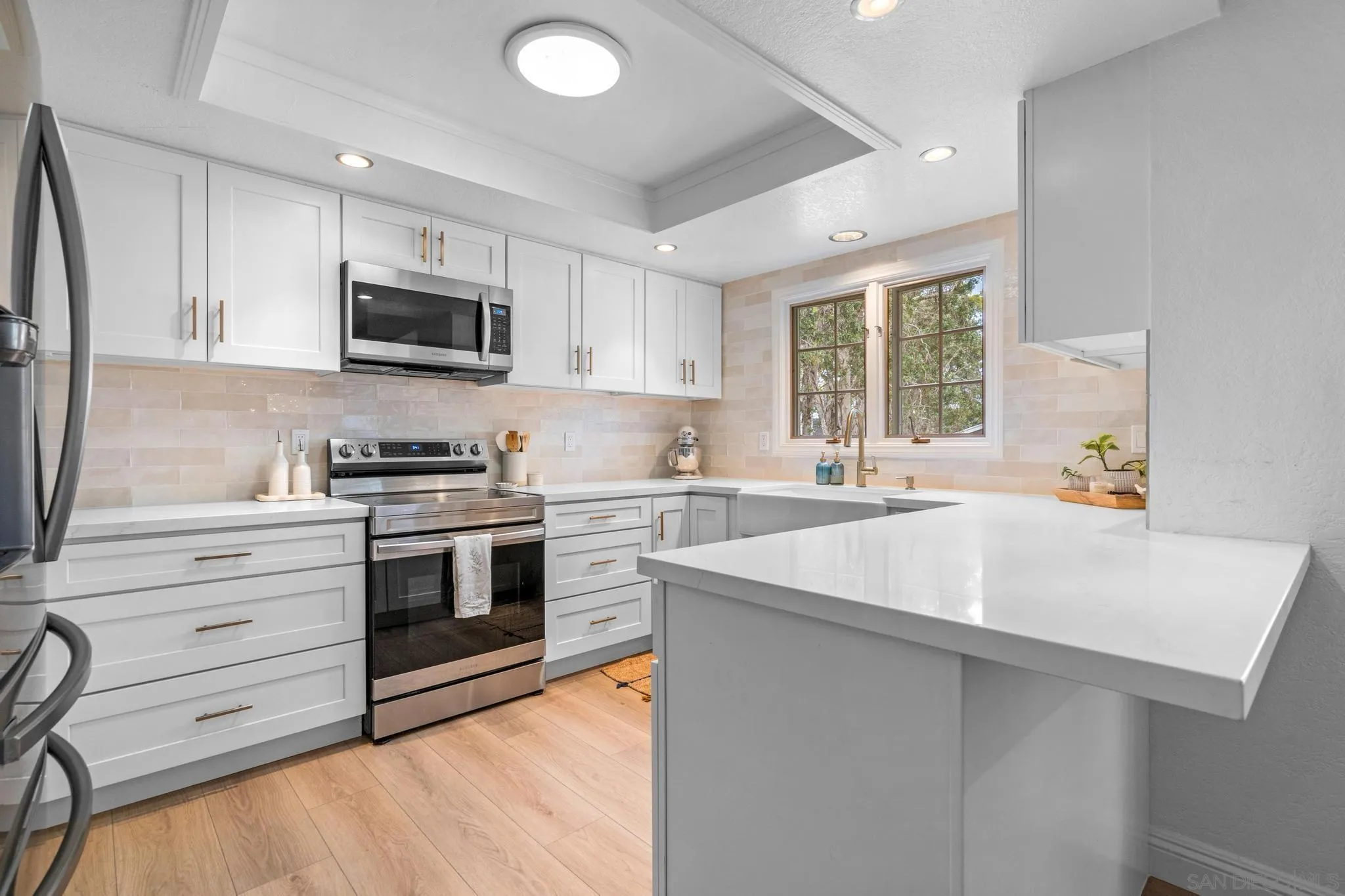 https://cdn.realtyfeed.com/cdn/127/250037626/c57892cae0b0265a8a8e5d6614b5d264.webp