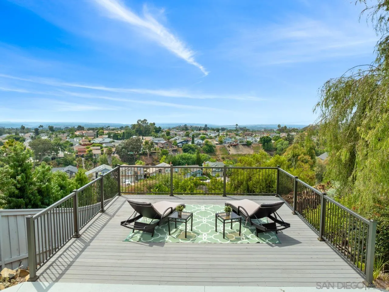 https://cdn.realtyfeed.com/cdn/127/250037627/0976a8290465e036f72b71a2ff859fec.webp