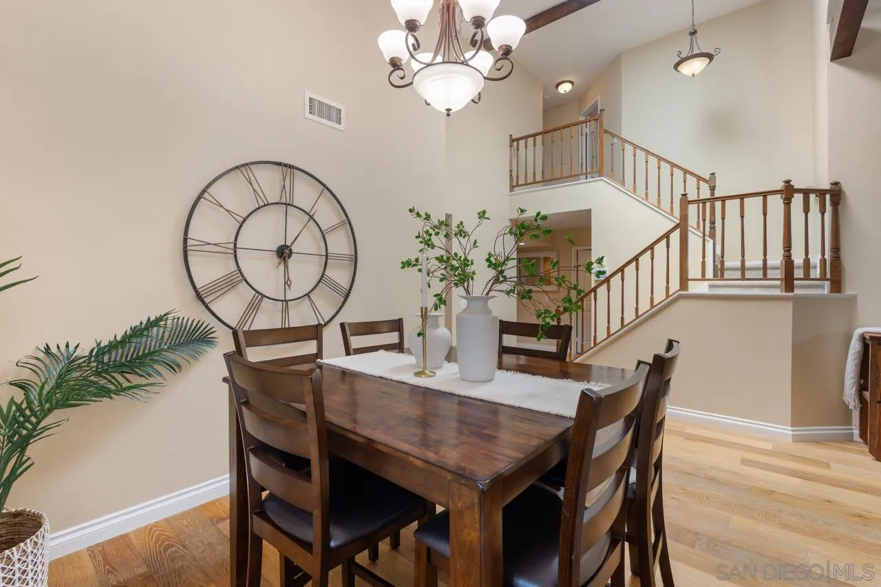 https://cdn.realtyfeed.com/cdn/127/250037627/20e68b464524d4f2a0ad28dd966ca15c.webp