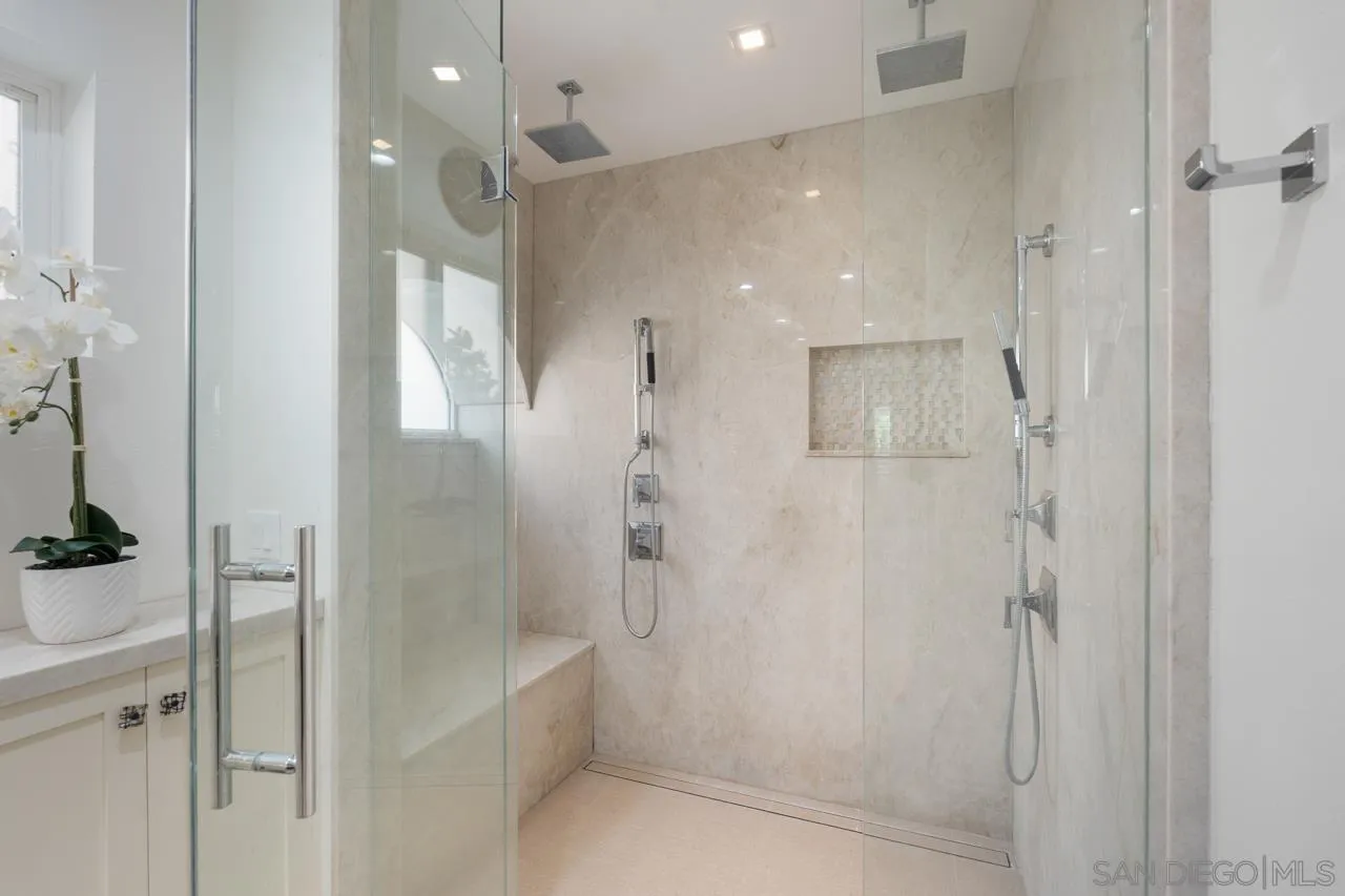 https://cdn.realtyfeed.com/cdn/127/250037627/3c8f4c5a88d0de002d5d2d29040ecd19.webp
