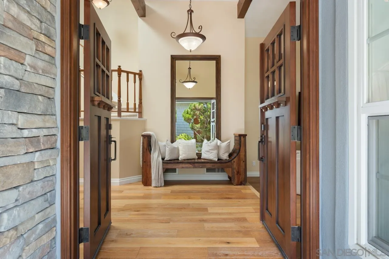 https://cdn.realtyfeed.com/cdn/127/250037627/7b5de1c8f18abc356cd20a4aac5d07de.webp