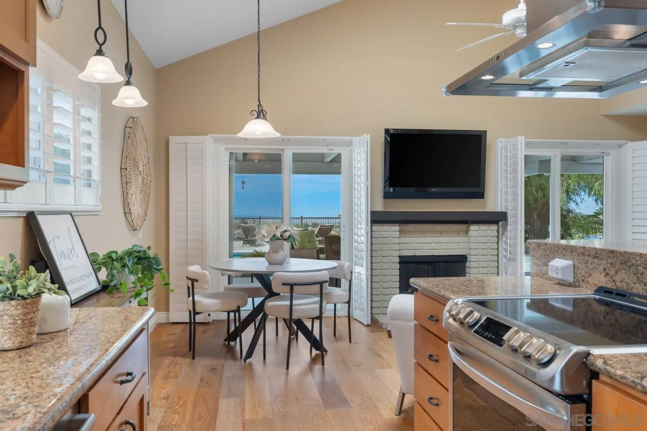 https://cdn.realtyfeed.com/cdn/127/250037627/9b897029f37927e049d00a18eea1965c.webp