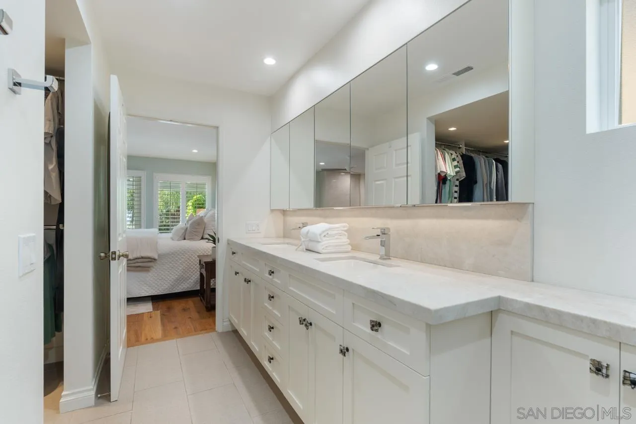 https://cdn.realtyfeed.com/cdn/127/250037627/b8989fff250aa3734a2e0615afa17029.webp