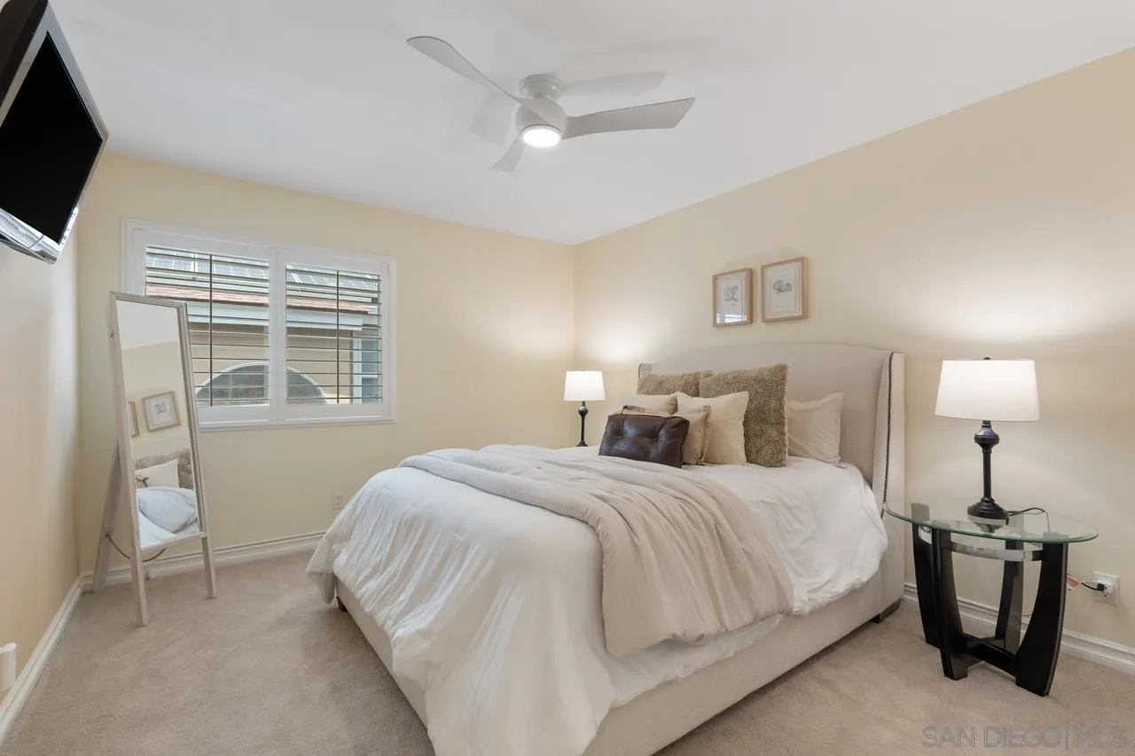 https://cdn.realtyfeed.com/cdn/127/250037627/c6eb0fd37ac06985ac6d0dfc6528b4ea.webp