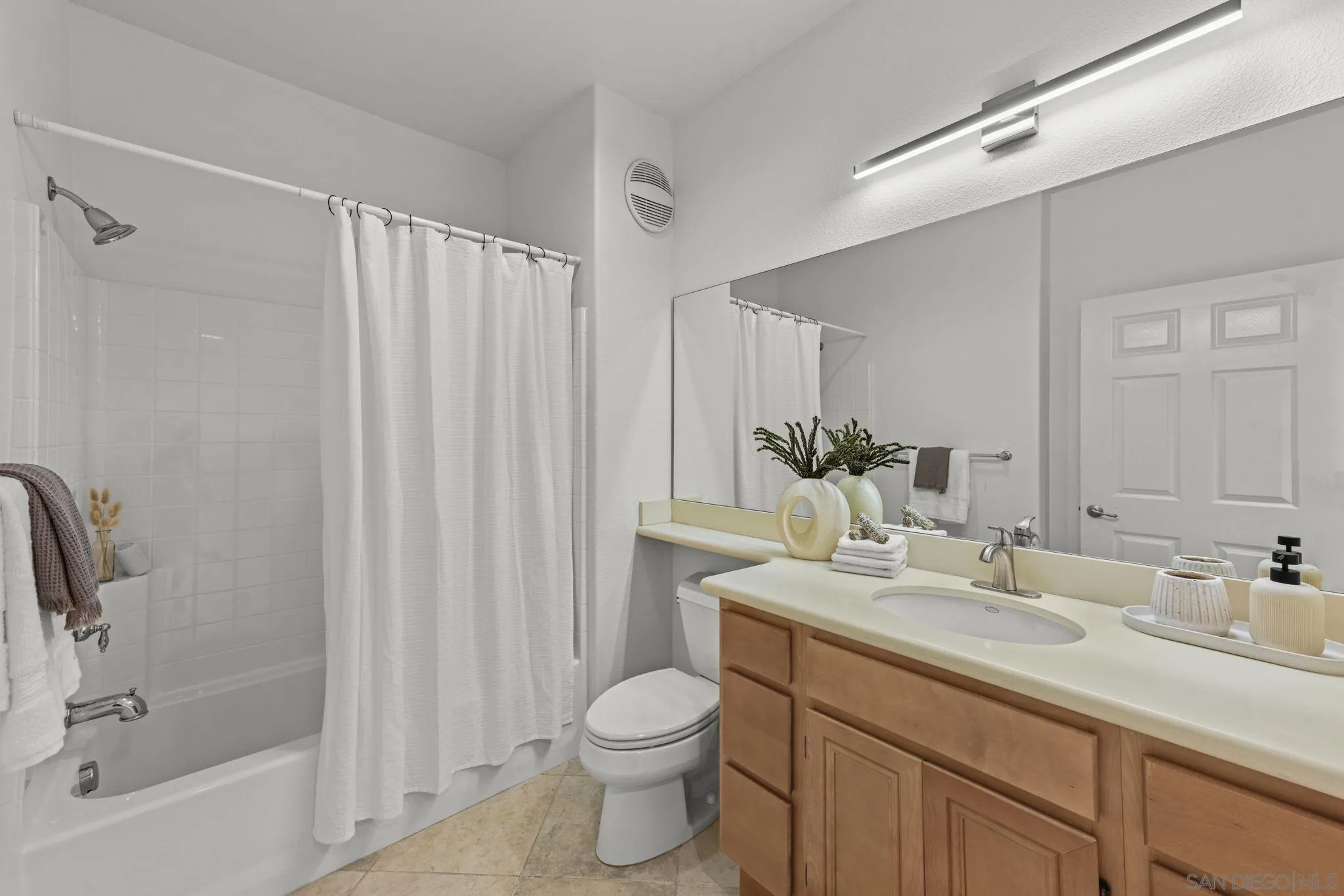Photo #32: 250037628 Listing: Photo #32