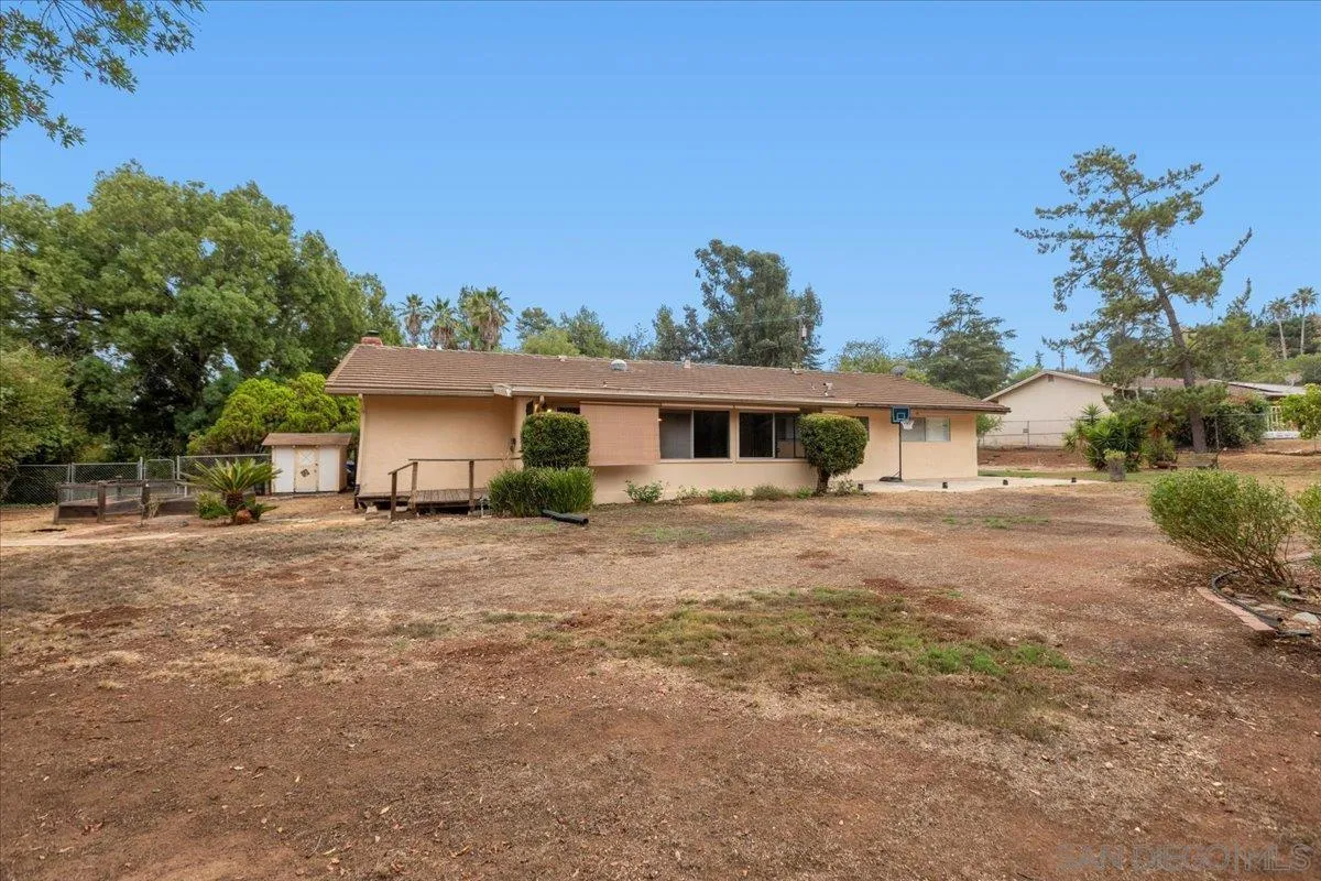 https://cdn.realtyfeed.com/cdn/127/250037629/1b009b6506f3f194093aed41068f17cb.webp