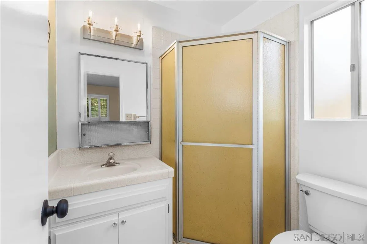 https://cdn.realtyfeed.com/cdn/127/250037629/35ade30595116e9e6280a92409c53849.webp
