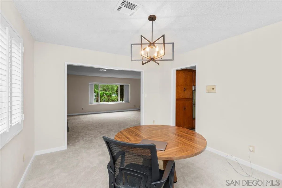 https://cdn.realtyfeed.com/cdn/127/250037629/5884c2d58dd6c21e15fefff8751c326b.webp