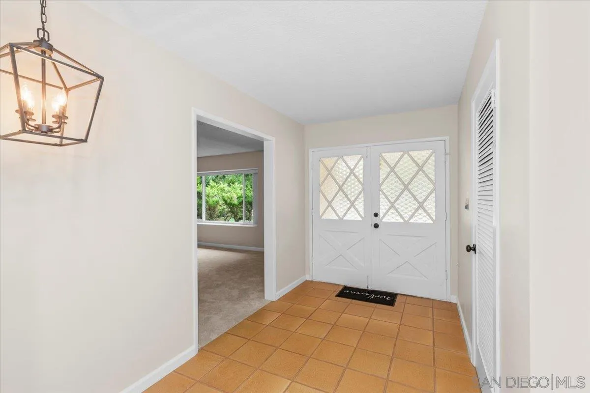 https://cdn.realtyfeed.com/cdn/127/250037629/7d23dbadf8b2815c27eae5456d5ec805.webp