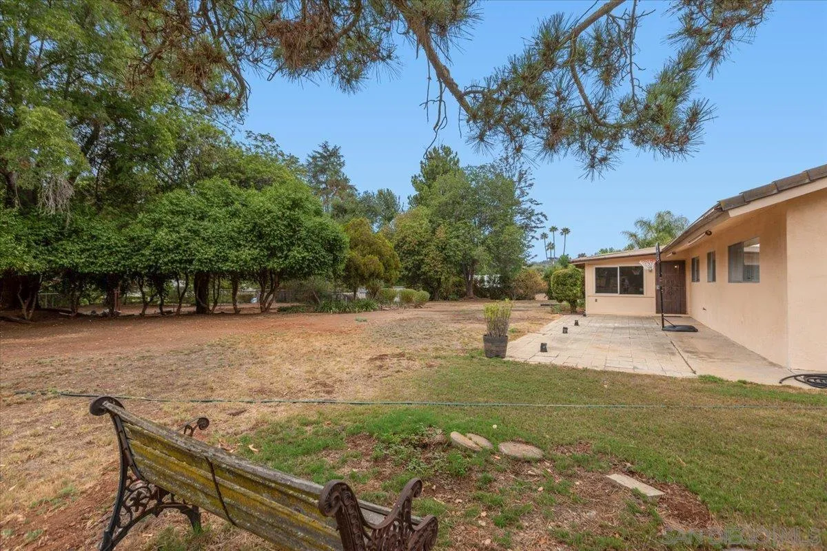 https://cdn.realtyfeed.com/cdn/127/250037629/b3c56a63d608a89dd28a61b7a3096fb1.webp