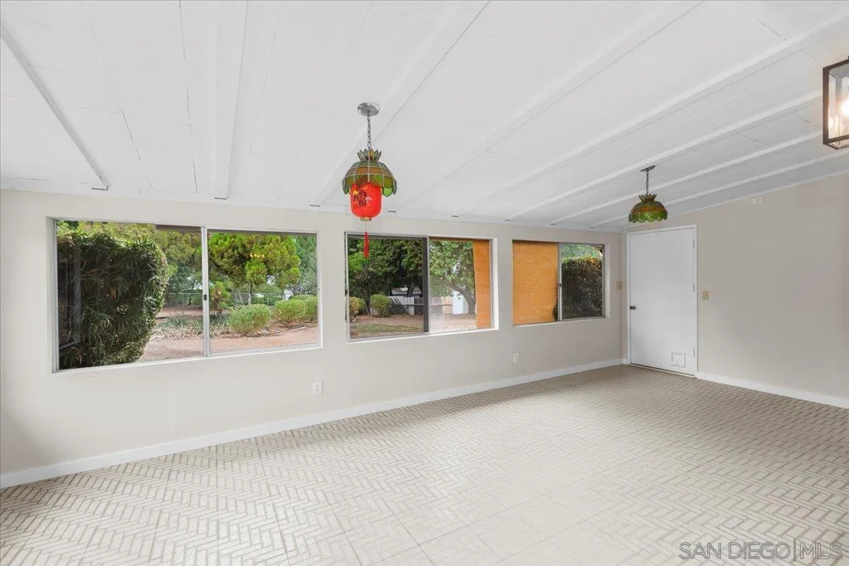 https://cdn.realtyfeed.com/cdn/127/250037629/fc25217ae366f1de55564505b51cc802.webp