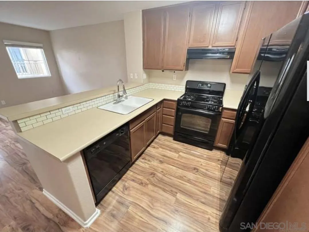 https://cdn.realtyfeed.com/cdn/127/250037636/0293577d8b7f8720a10a922489fe7371.webp