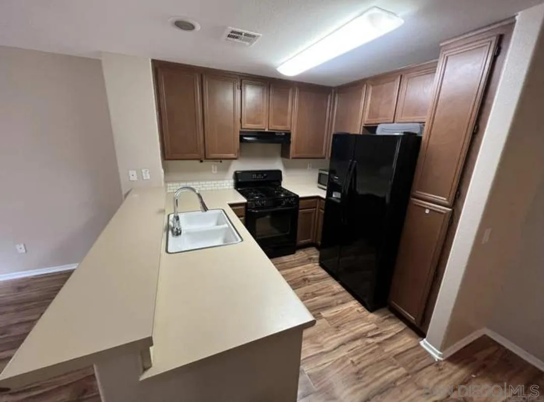 https://cdn.realtyfeed.com/cdn/127/250037636/6f2db93e3d516952b5d43ce9cb3c57a9.webp
