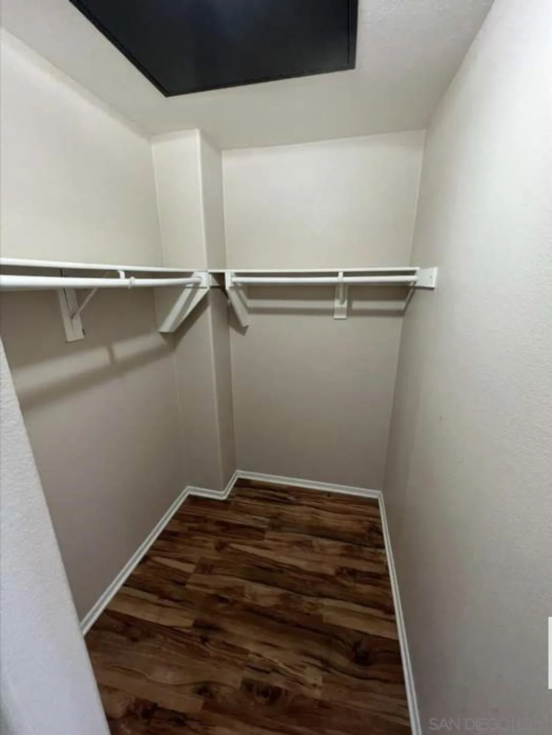 https://cdn.realtyfeed.com/cdn/127/250037636/e9a99b2fe07a9c8868983480e77d1511.webp
