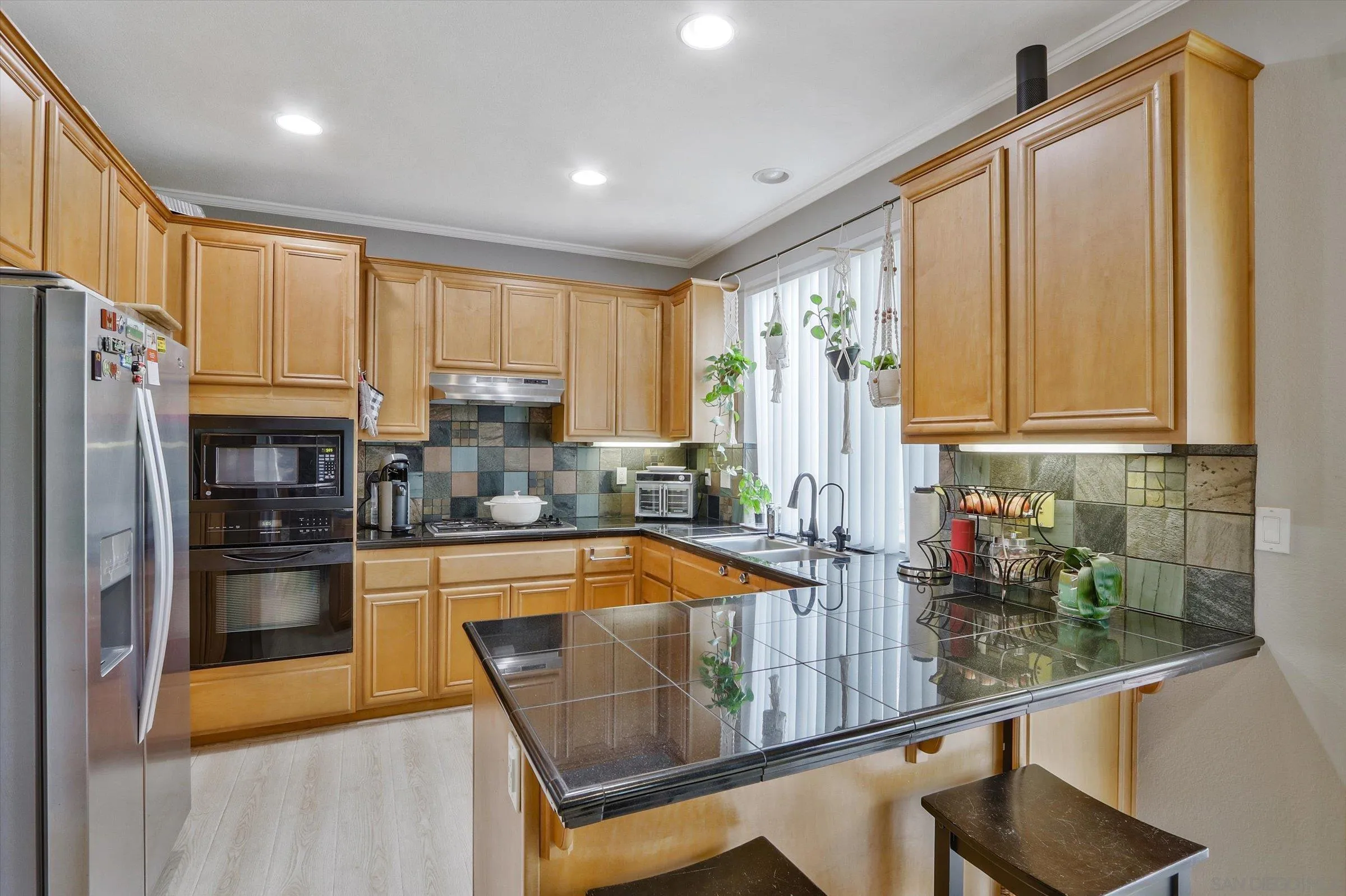 https://cdn.realtyfeed.com/cdn/127/250037641/08918b72190eea76b2589ae111ce2d82.webp