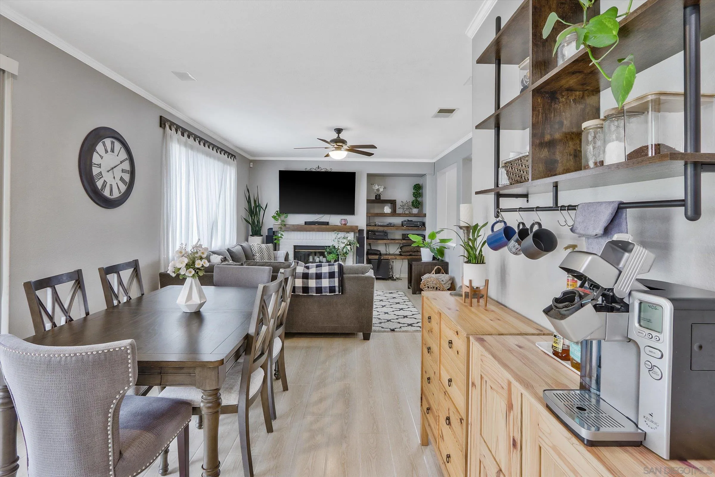 https://cdn.realtyfeed.com/cdn/127/250037641/1a66f6ba98c90a9ee7d51d5443290c12.webp