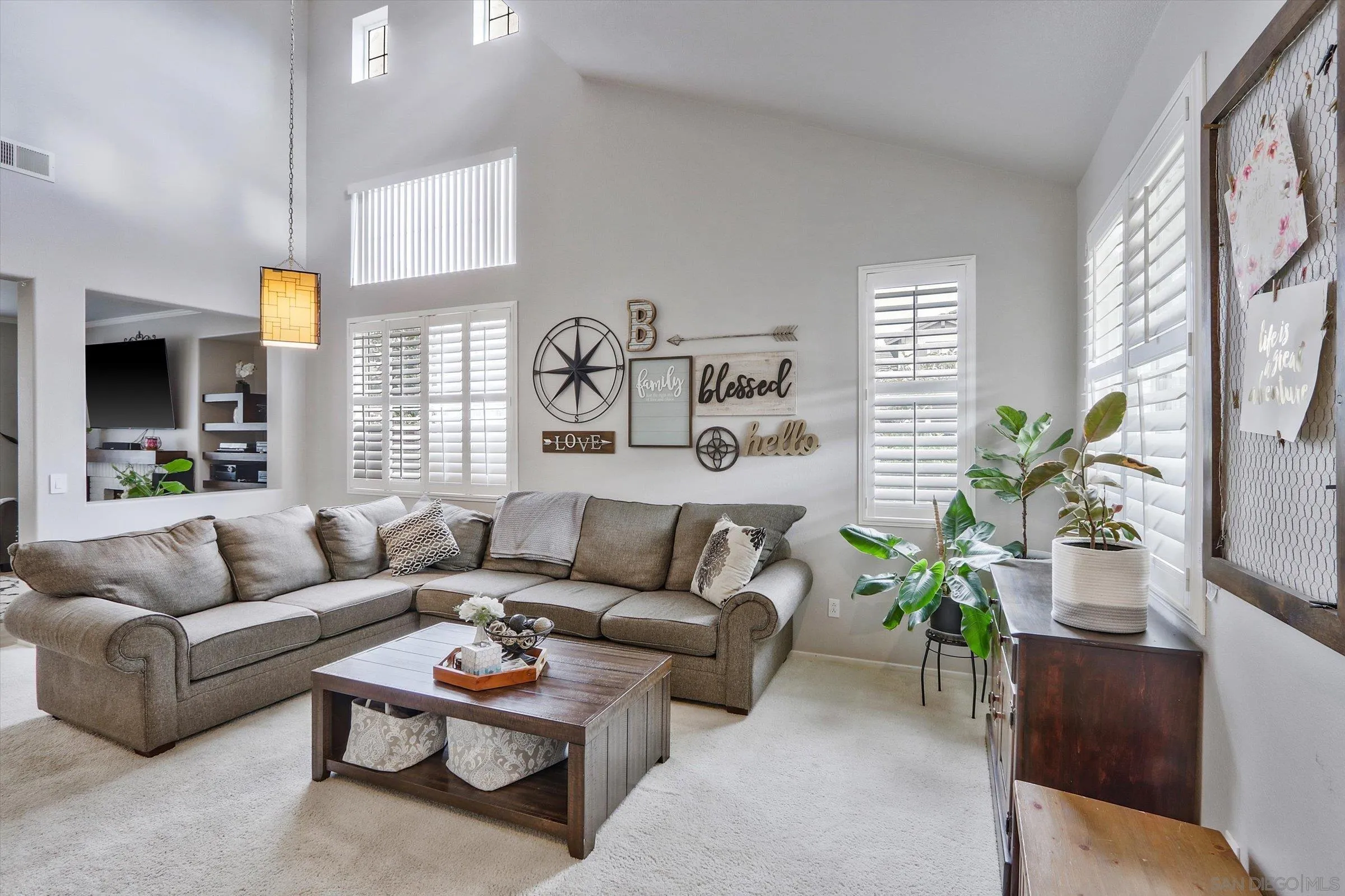 https://cdn.realtyfeed.com/cdn/127/250037641/30b661875f6f1c3212645c013da8e073.webp