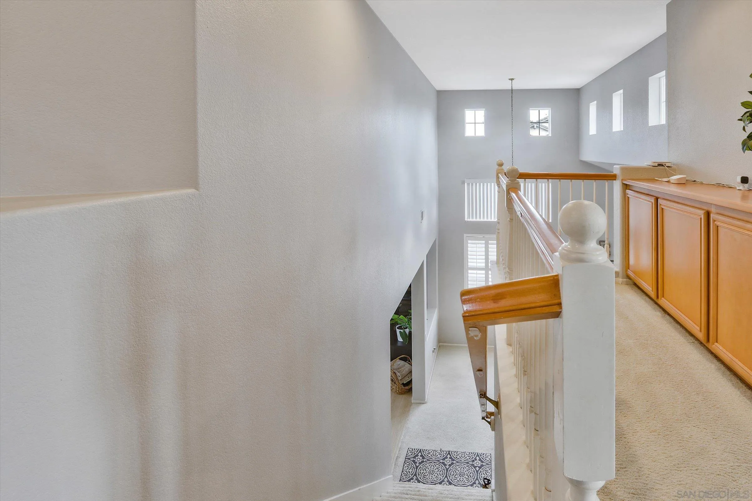 https://cdn.realtyfeed.com/cdn/127/250037641/98f5fb569cc65da6c22f899c1b60a20c.webp