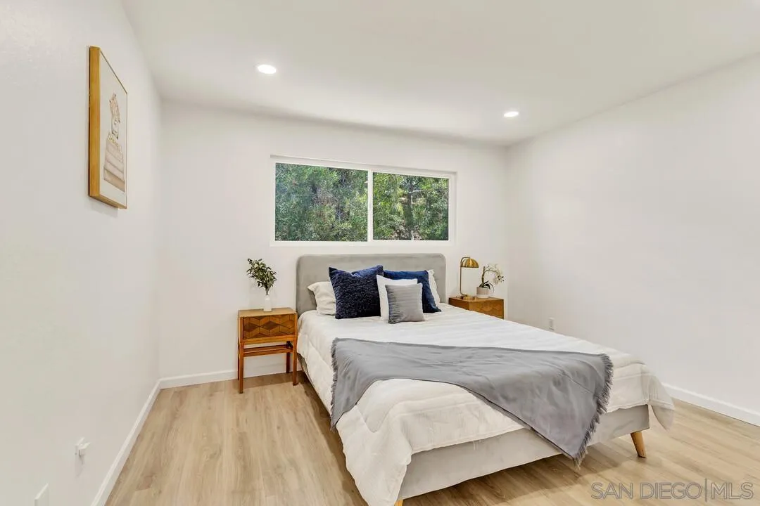 https://cdn.realtyfeed.com/cdn/127/250037642/0315108a6333f0ad37bc0a2f3484ed70.webp