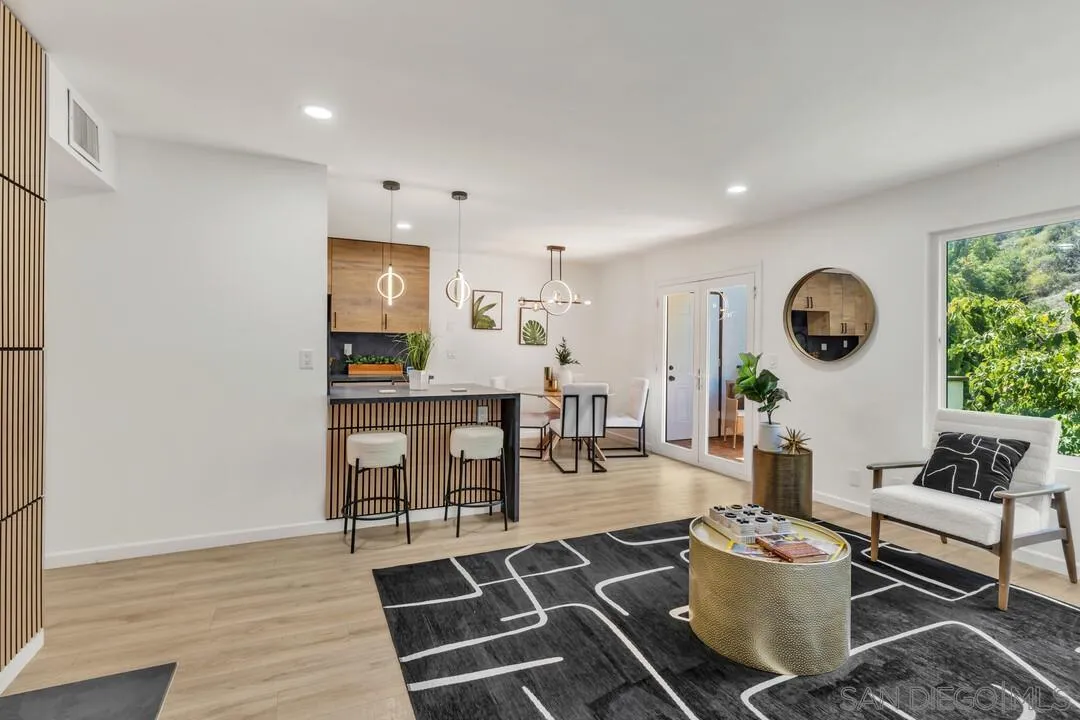 https://cdn.realtyfeed.com/cdn/127/250037642/74d21aa926fea64b567dd385aa1890b3.webp