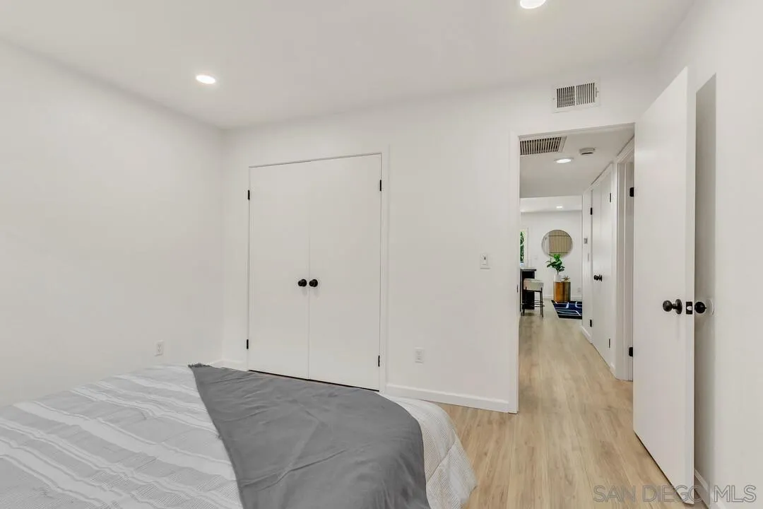 https://cdn.realtyfeed.com/cdn/127/250037642/bd2fbc502ade8b2c0d36aba8c780aff9.webp