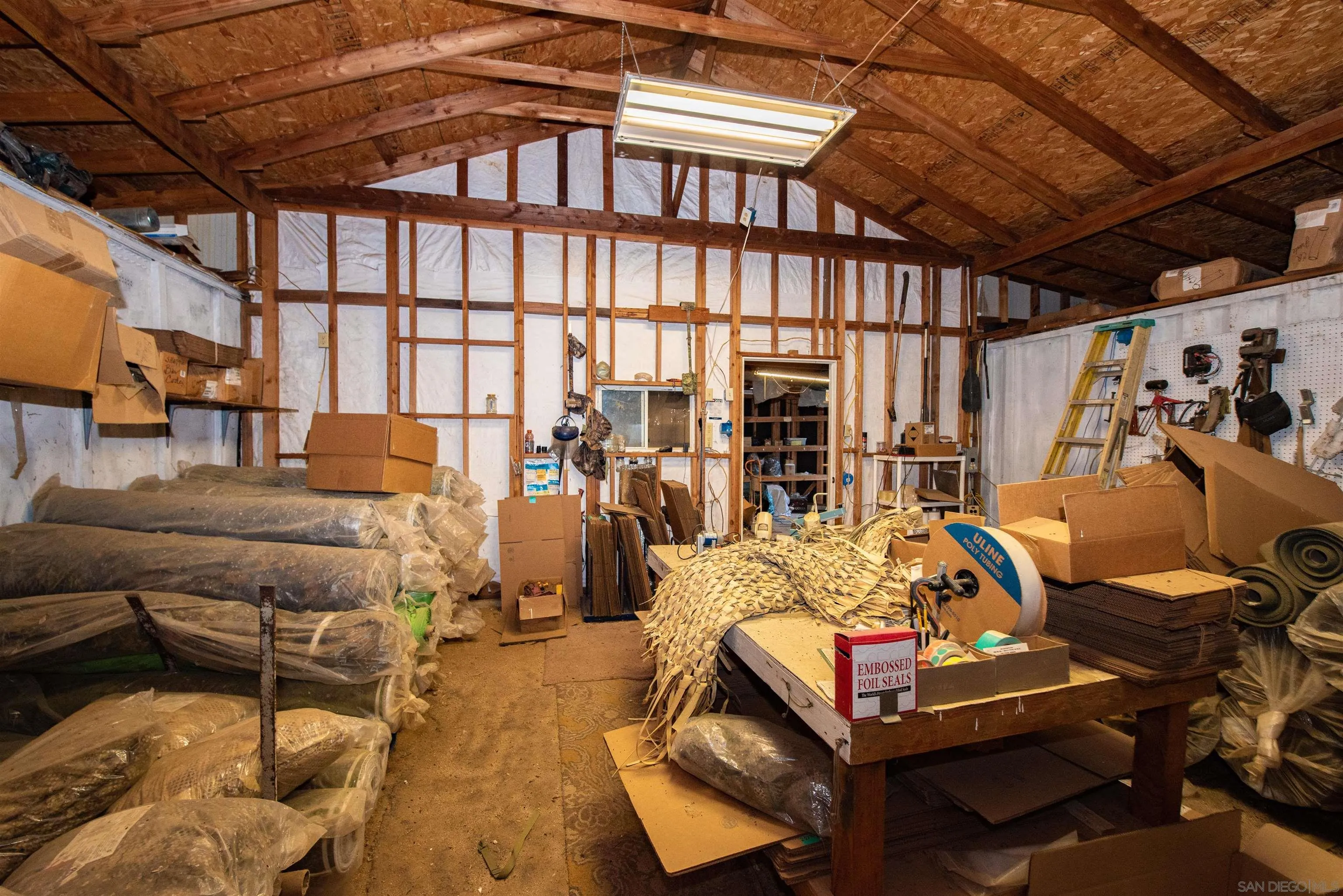 https://cdn.realtyfeed.com/cdn/127/250037643/5e4a6cd7da4bcfa966dad7e62e7f69f8.webp