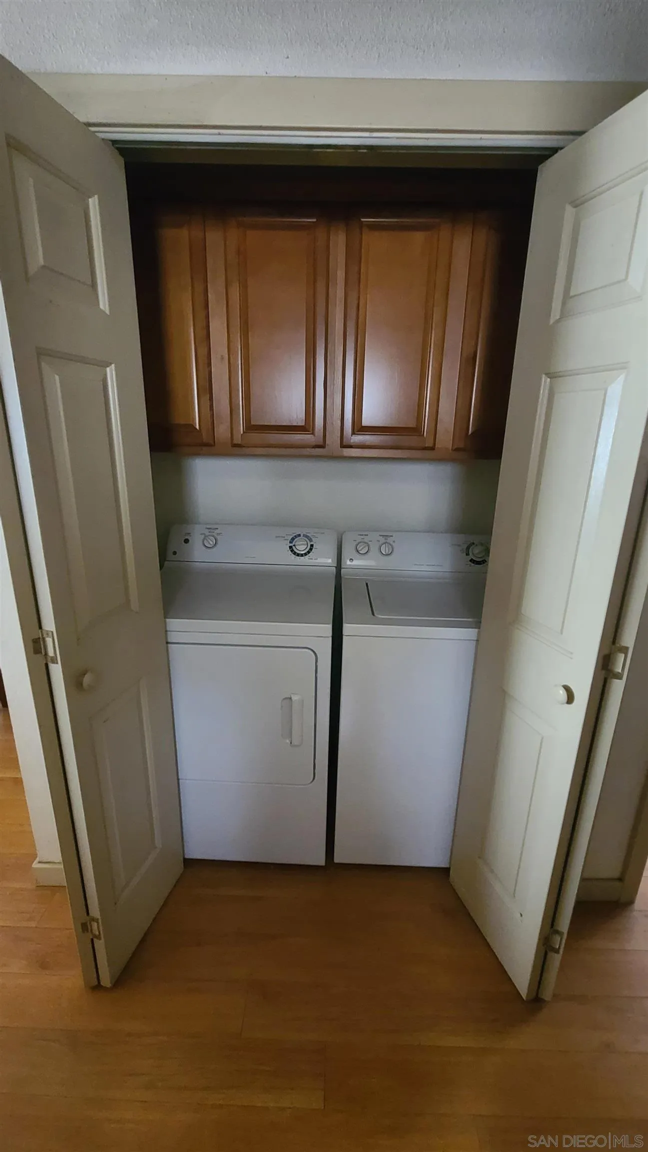 https://cdn.realtyfeed.com/cdn/127/250037643/d11c12d1d65a4cab2f4da19b1ff7d8af.webp
