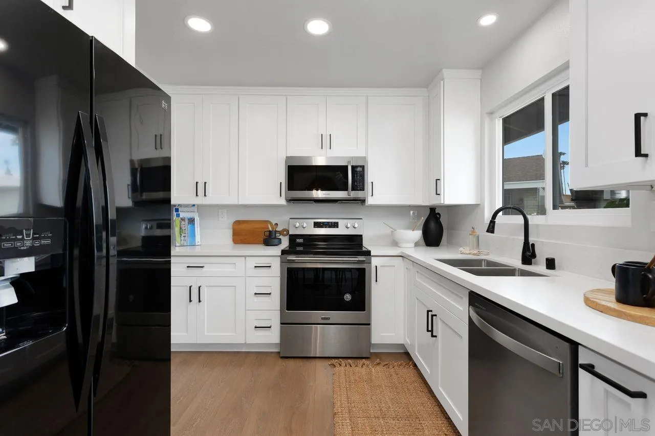 https://cdn.realtyfeed.com/cdn/127/250037644/3f43deced65957b2981e627cebf5c565.webp