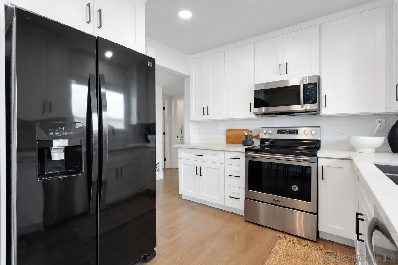 https://cdn.realtyfeed.com/cdn/127/250037644/fd03791f0b0ff98e106623b0171f08d1.webp