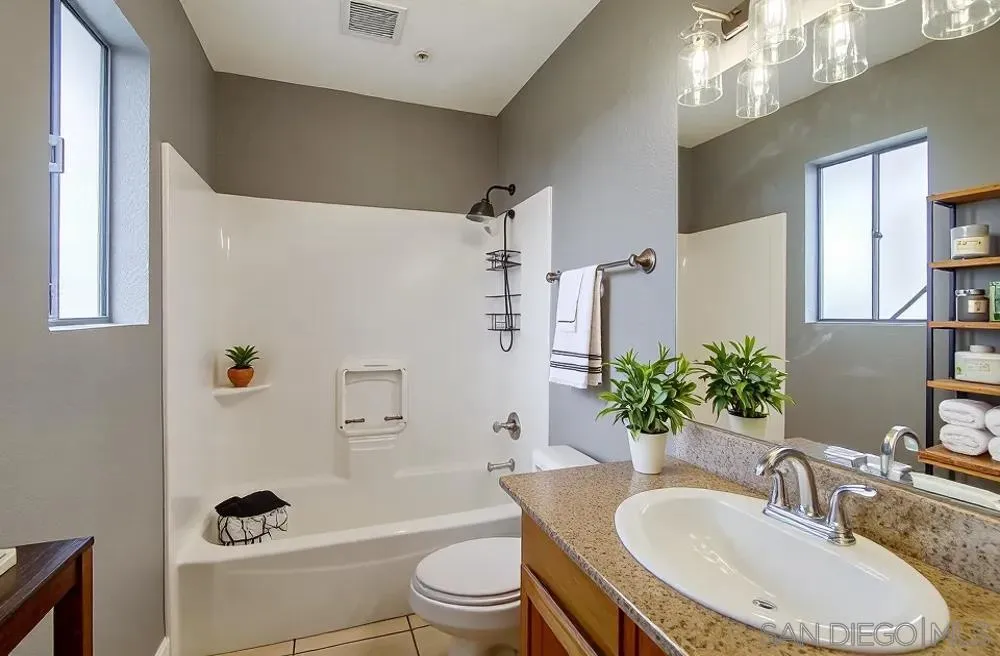 Photo #4: 250037650 Listing 