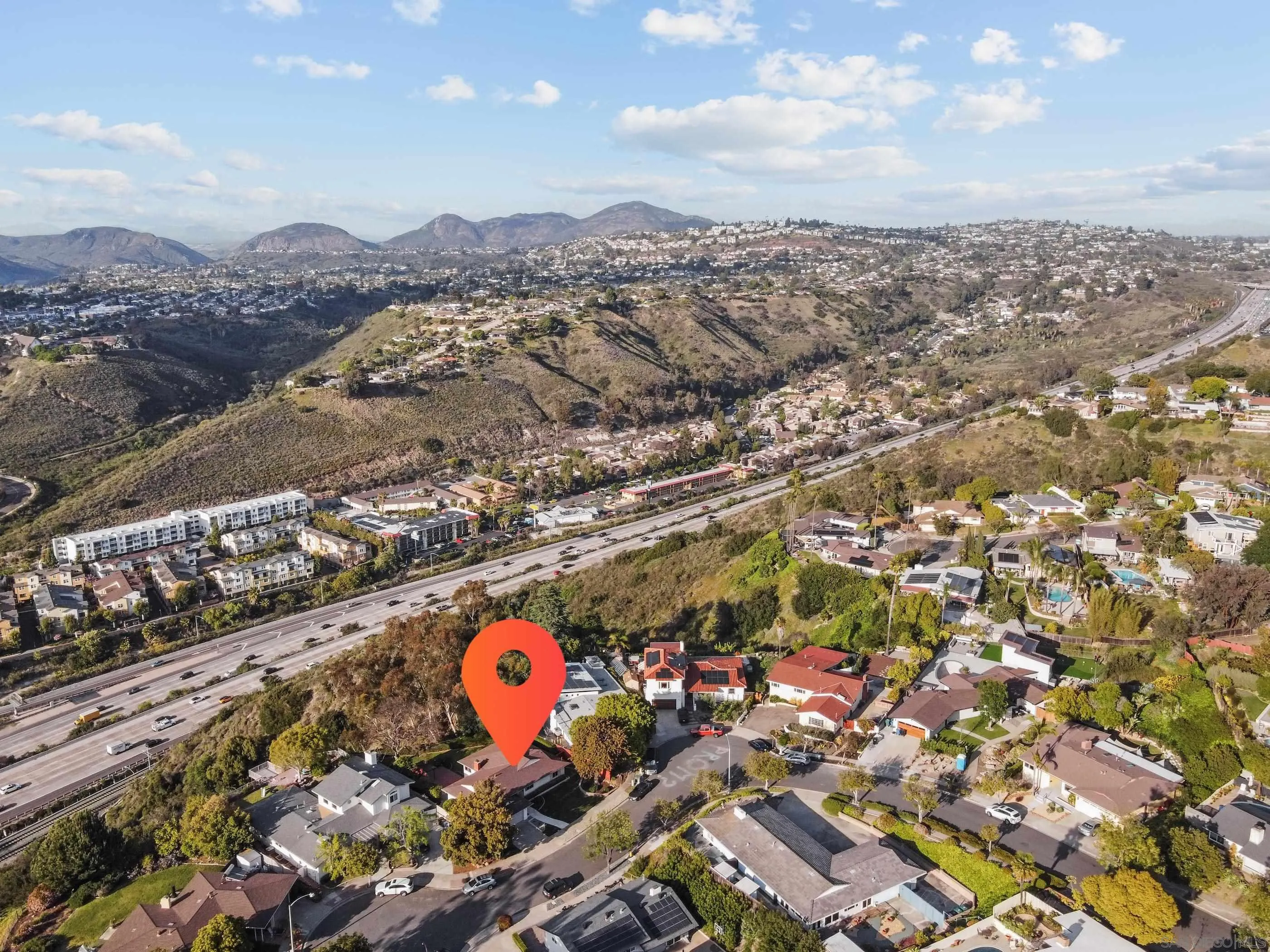https://cdn.realtyfeed.com/cdn/127/250037653/dfc671ee2a233967f0148b200c42f49b.webp