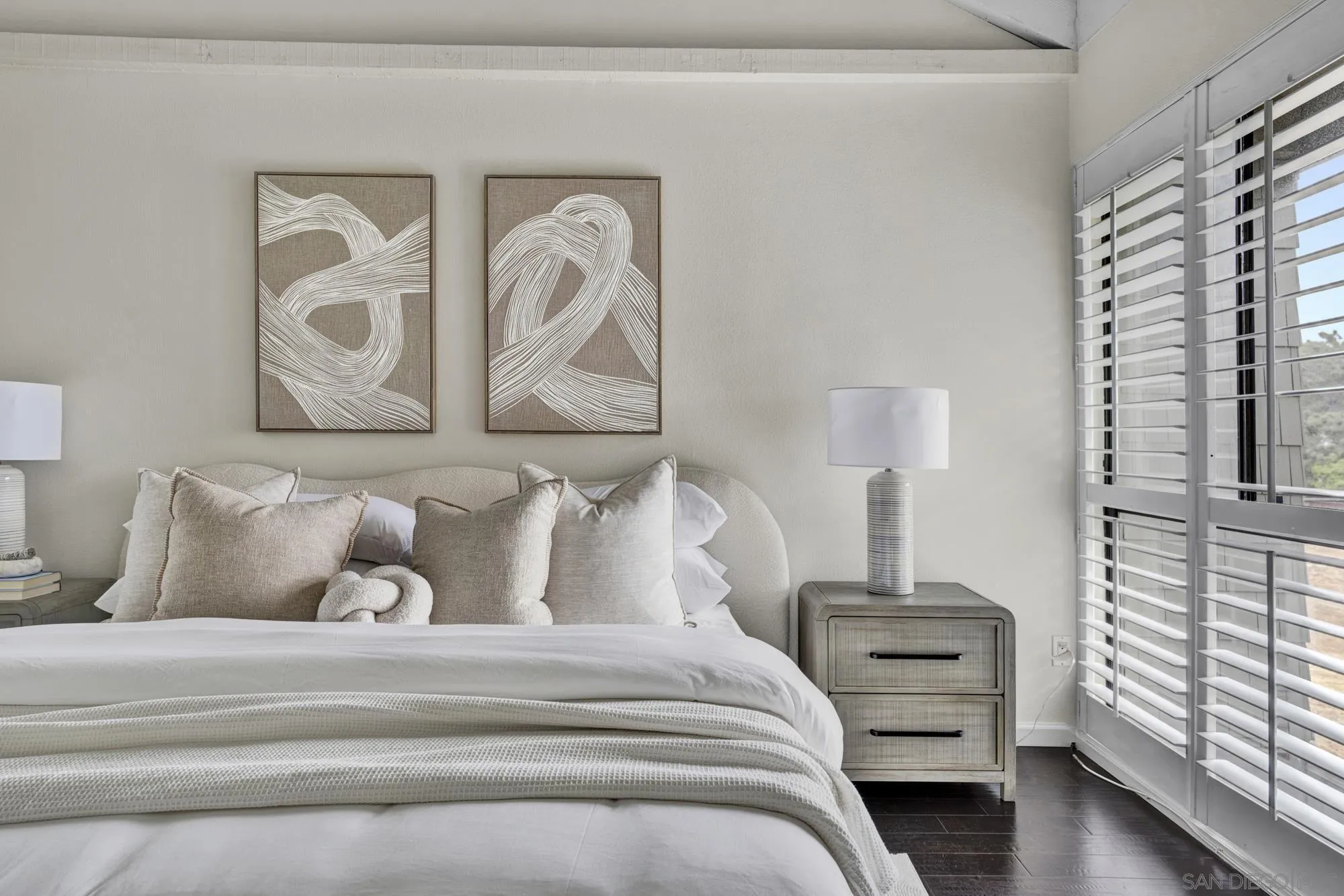 https://cdn.realtyfeed.com/cdn/127/250037654/6faf8a88241dfe7599ee1c7588a696d5.webp