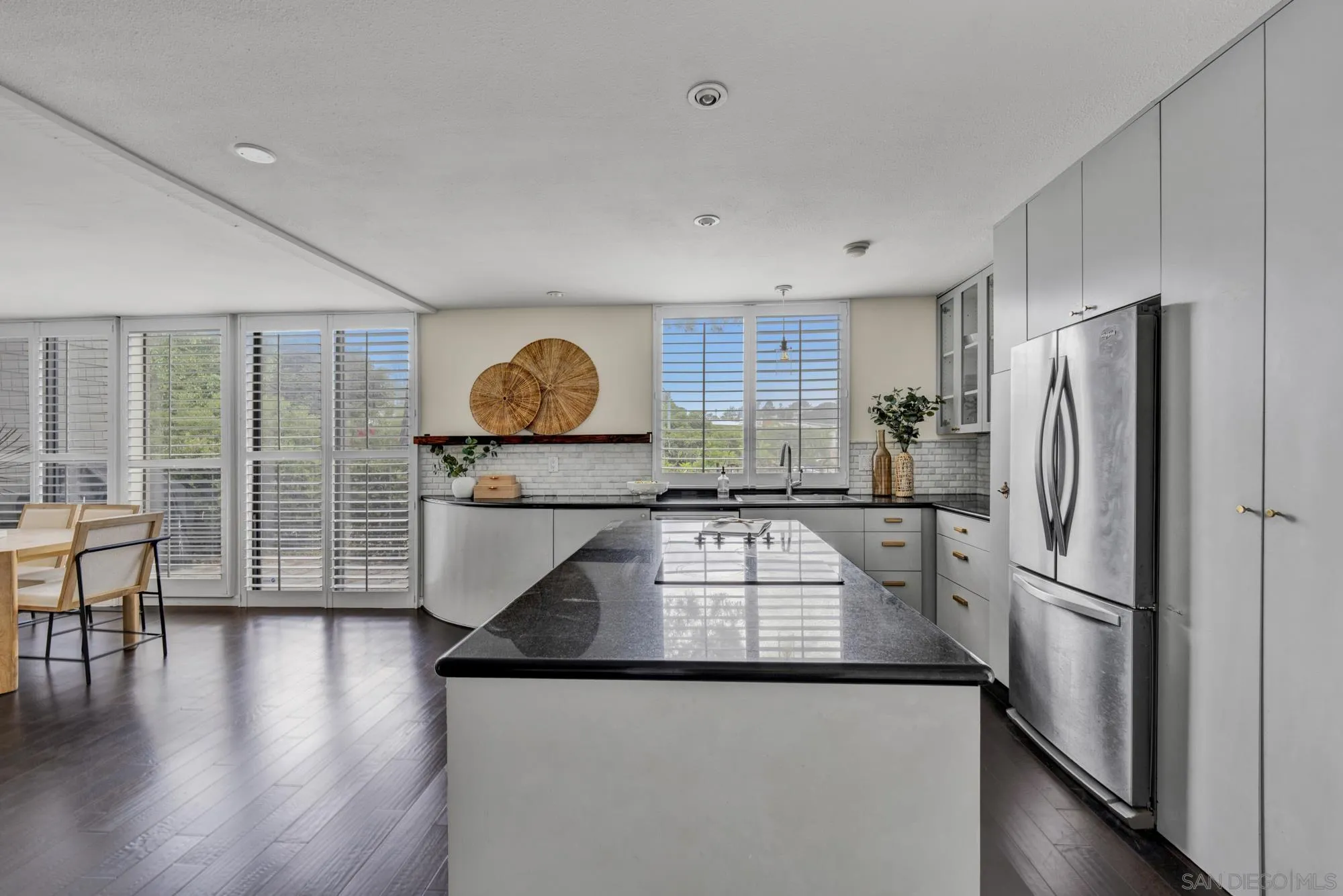 Photo #5: 250037654 Listing 